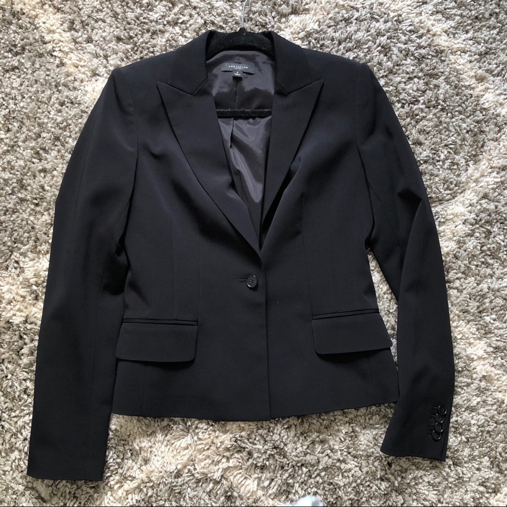 Ann Taylor Black Blazer Sz 2